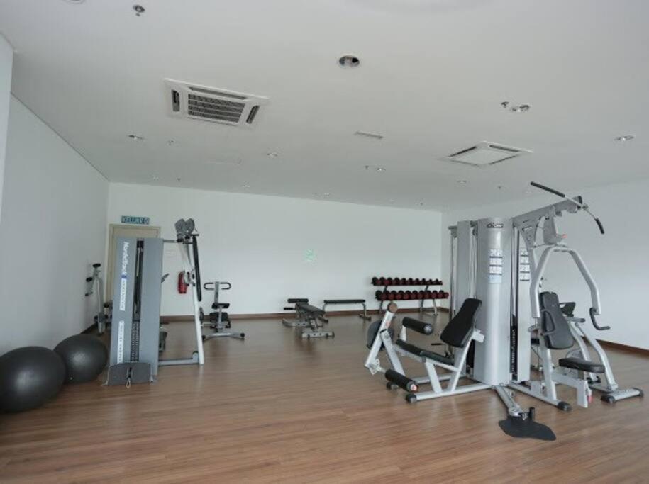 Homestay Ttdi Adina 710 Shah Alam,Sek 13,Msu,3Bedroooms Екстериор снимка