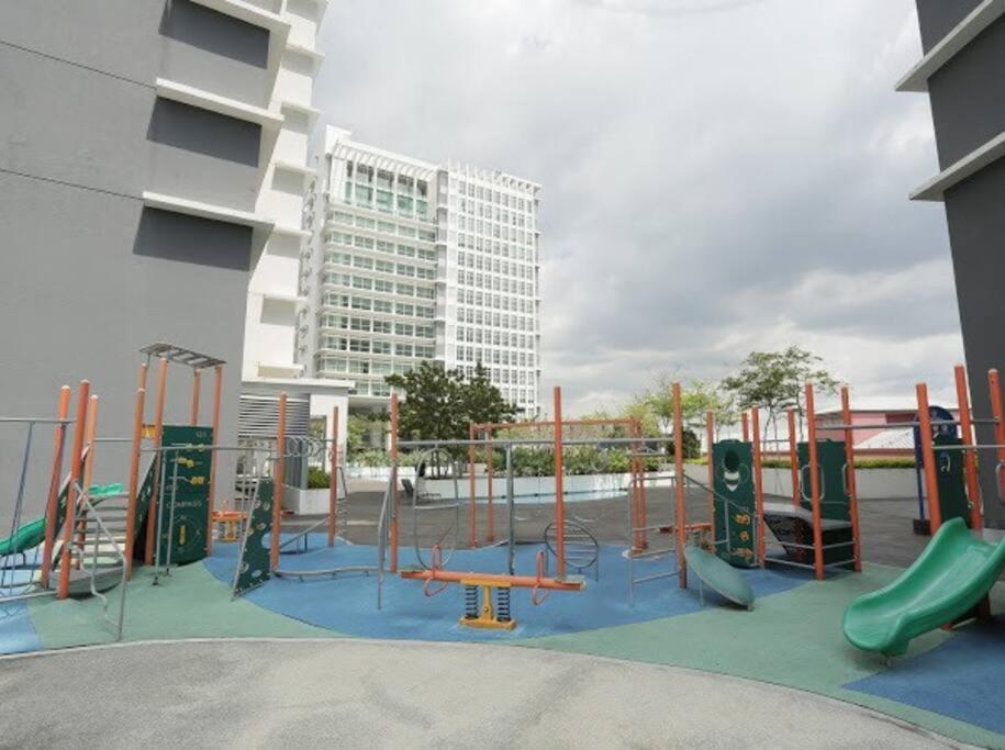 Homestay Ttdi Adina 710 Shah Alam,Sek 13,Msu,3Bedroooms Екстериор снимка