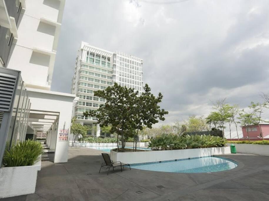 Homestay Ttdi Adina 710 Shah Alam,Sek 13,Msu,3Bedroooms Екстериор снимка