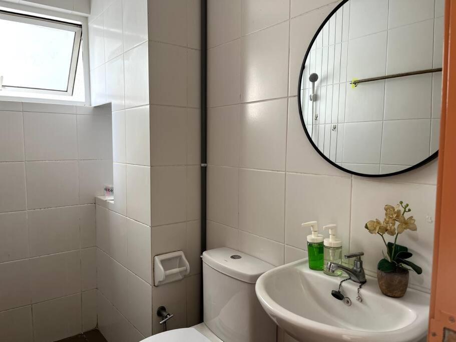 Homestay Ttdi Adina 710 Shah Alam,Sek 13,Msu,3Bedroooms Екстериор снимка